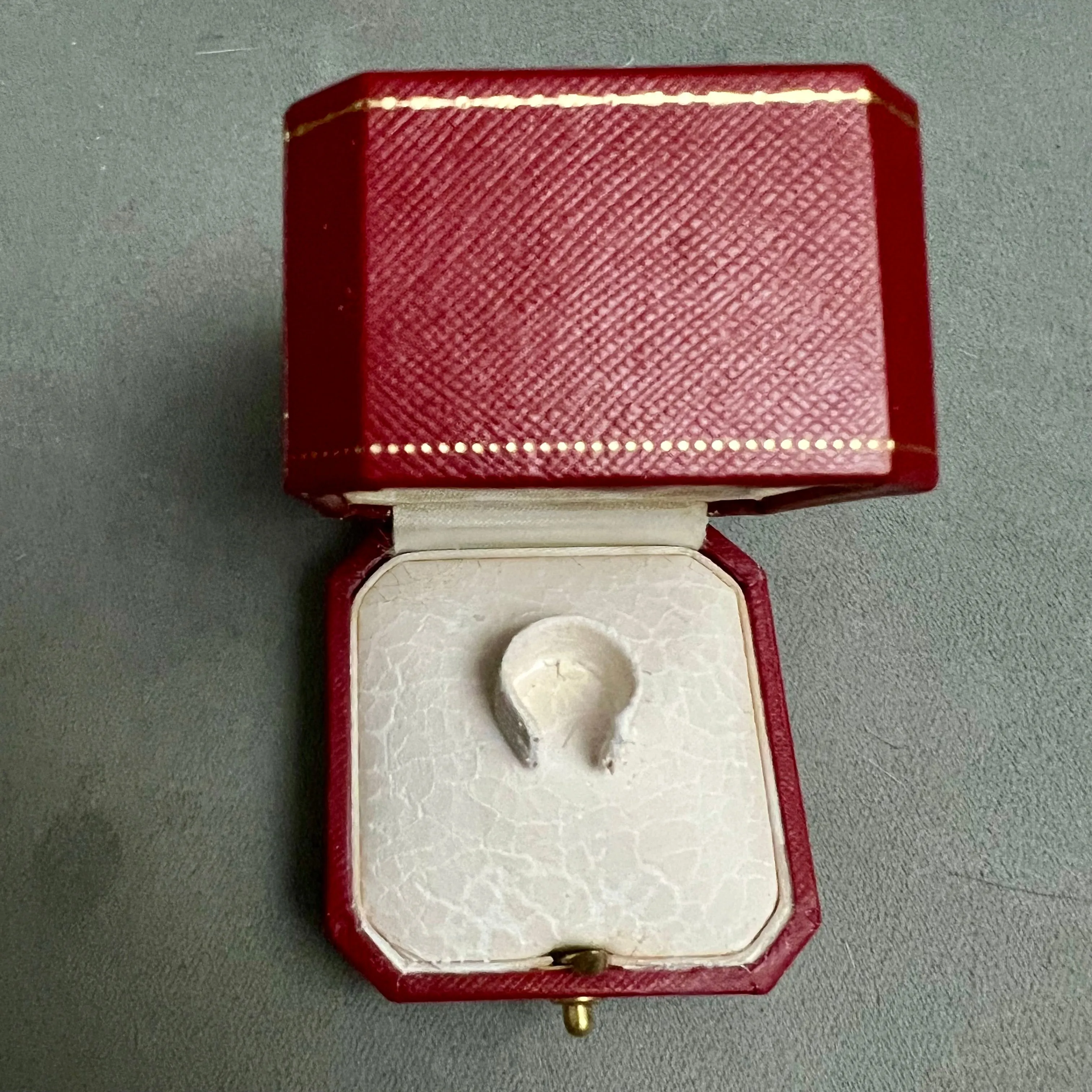 CARTIER Ring Box 2.40x2.40x2.10 inches