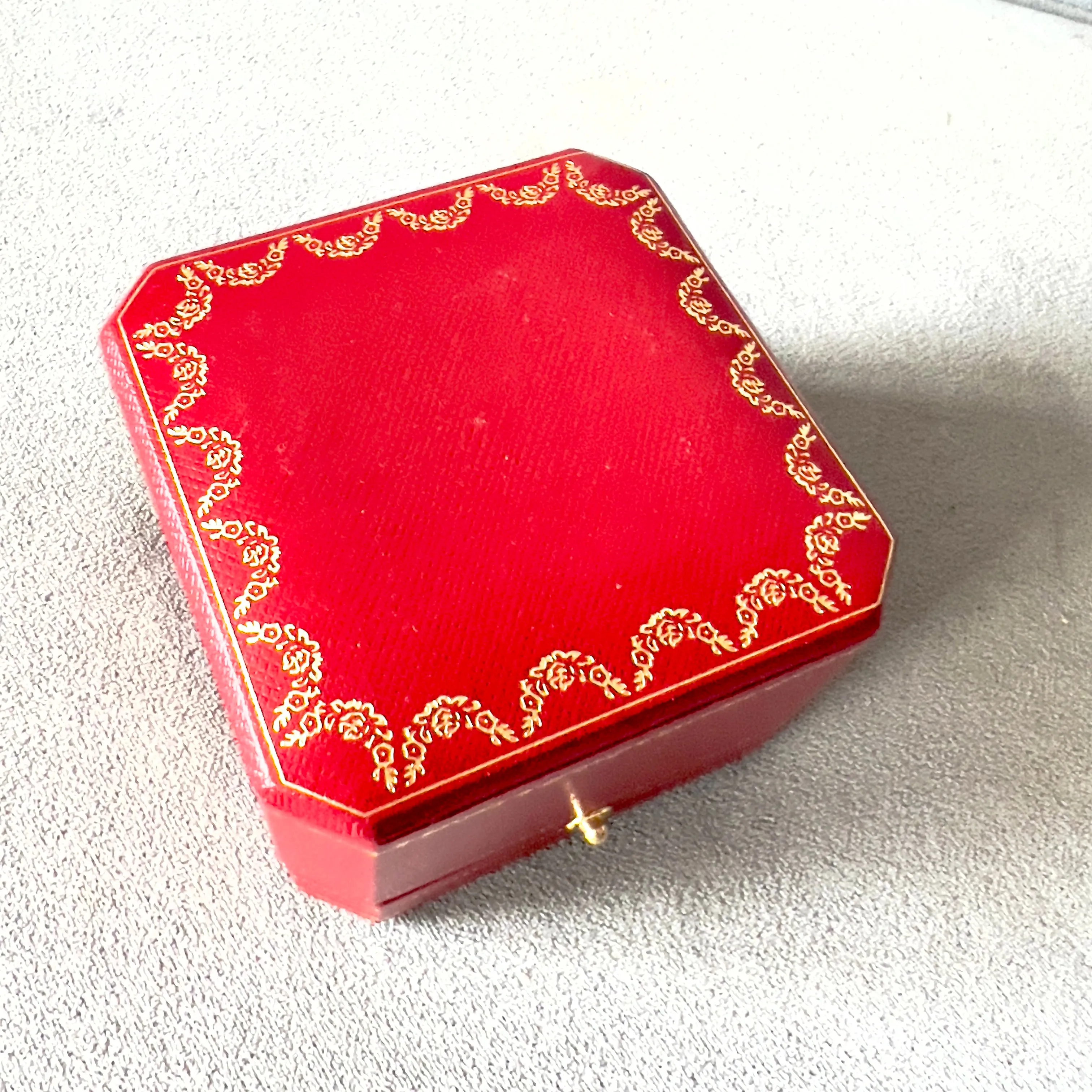 CARTIER Ring Box 2.90x2.90x2 inches