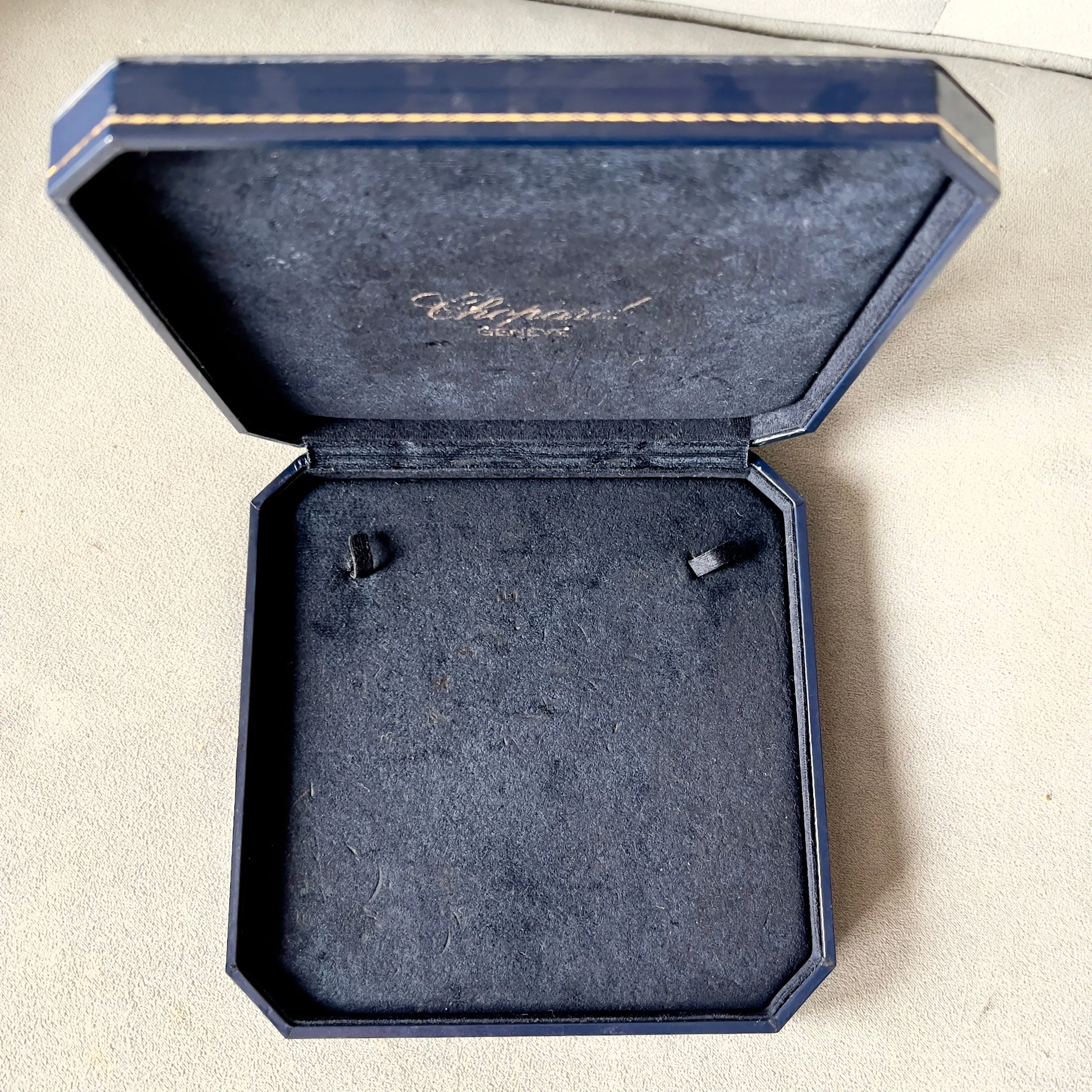 CHOPARD Necklace/Chain Box 6.90x6.90x1.25 inches