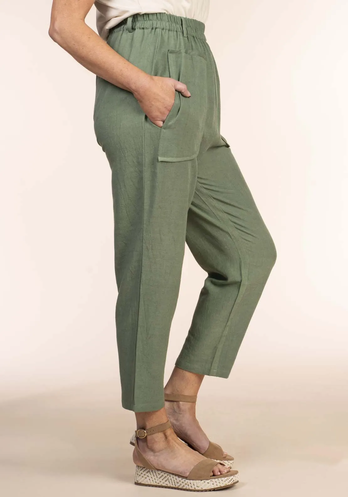 Linen Carrot Pant - Green