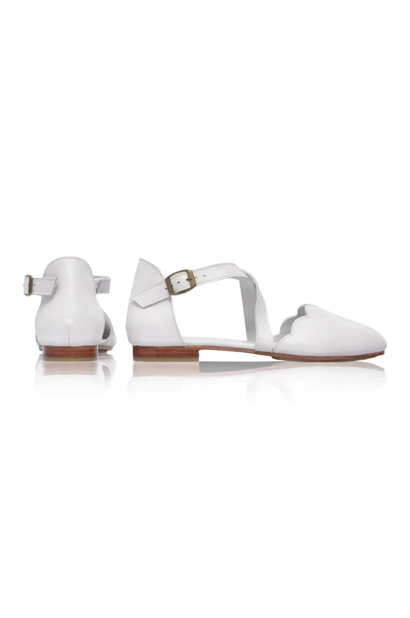 Mangrove Leather Flats in White