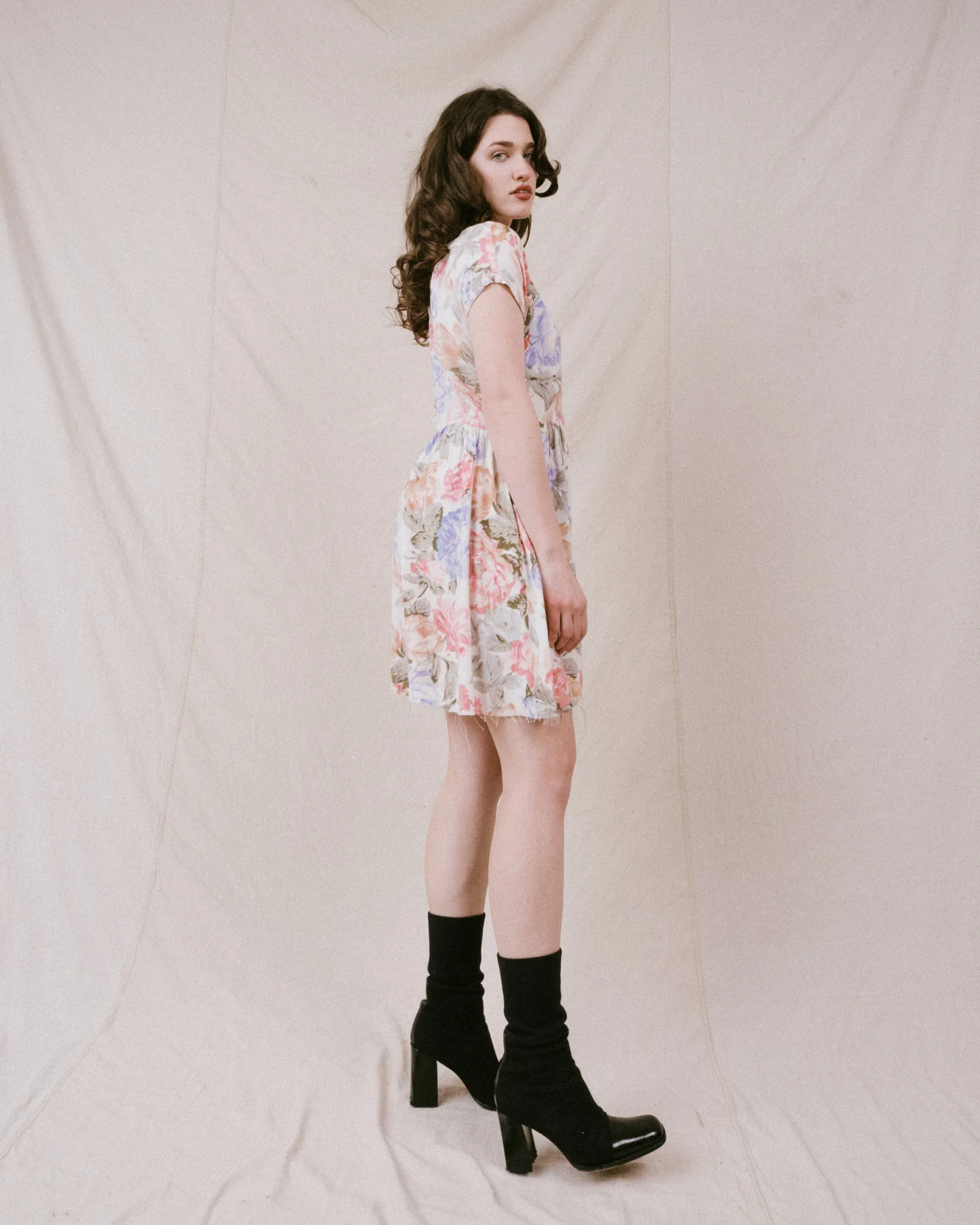 Vintage Pastel Floral Mini Dress (S/M)